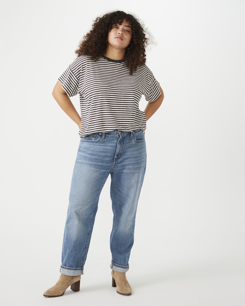 Plus size model wearing Whisper Cotton Rib-Crewneck Tee by Madewell | Dia&Co | dia_product_style_image_id:173806